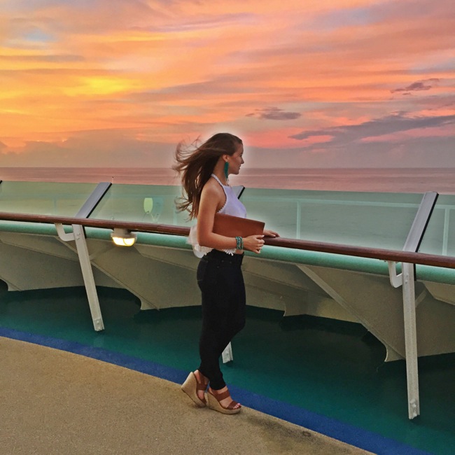 cruise style, what to wear on a cruise, cruise outfits, royal caribbean, navigator of the seas, prettiest cruises